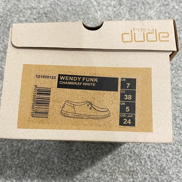 COPY - HEY DUDE Wendy Funk Cambray White - Picture 8 of 10